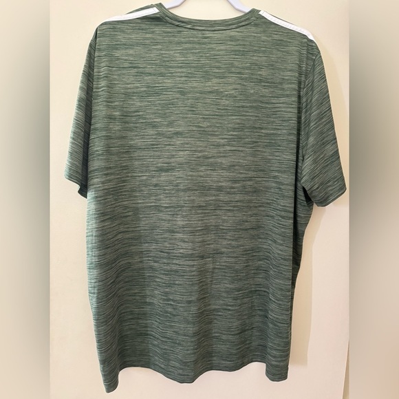 ADIDAS PRIME GREEN AERO READY Men’s Short Sleeve V Neck Shirt. Size. 2XL - Picture 2 of 6